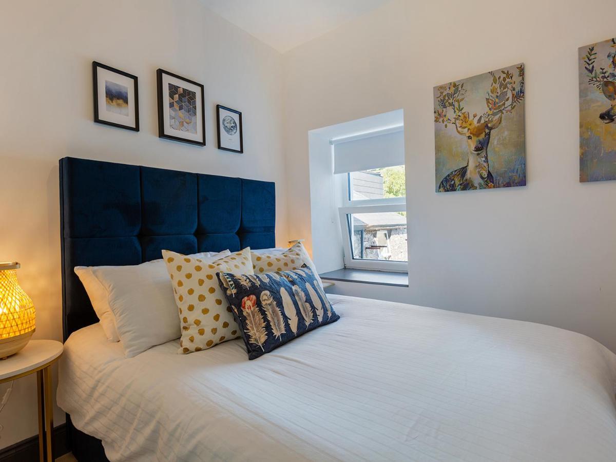 Macs Townhouse Dungarvan ดันการ์วัน ภายนอก รูปภาพ
