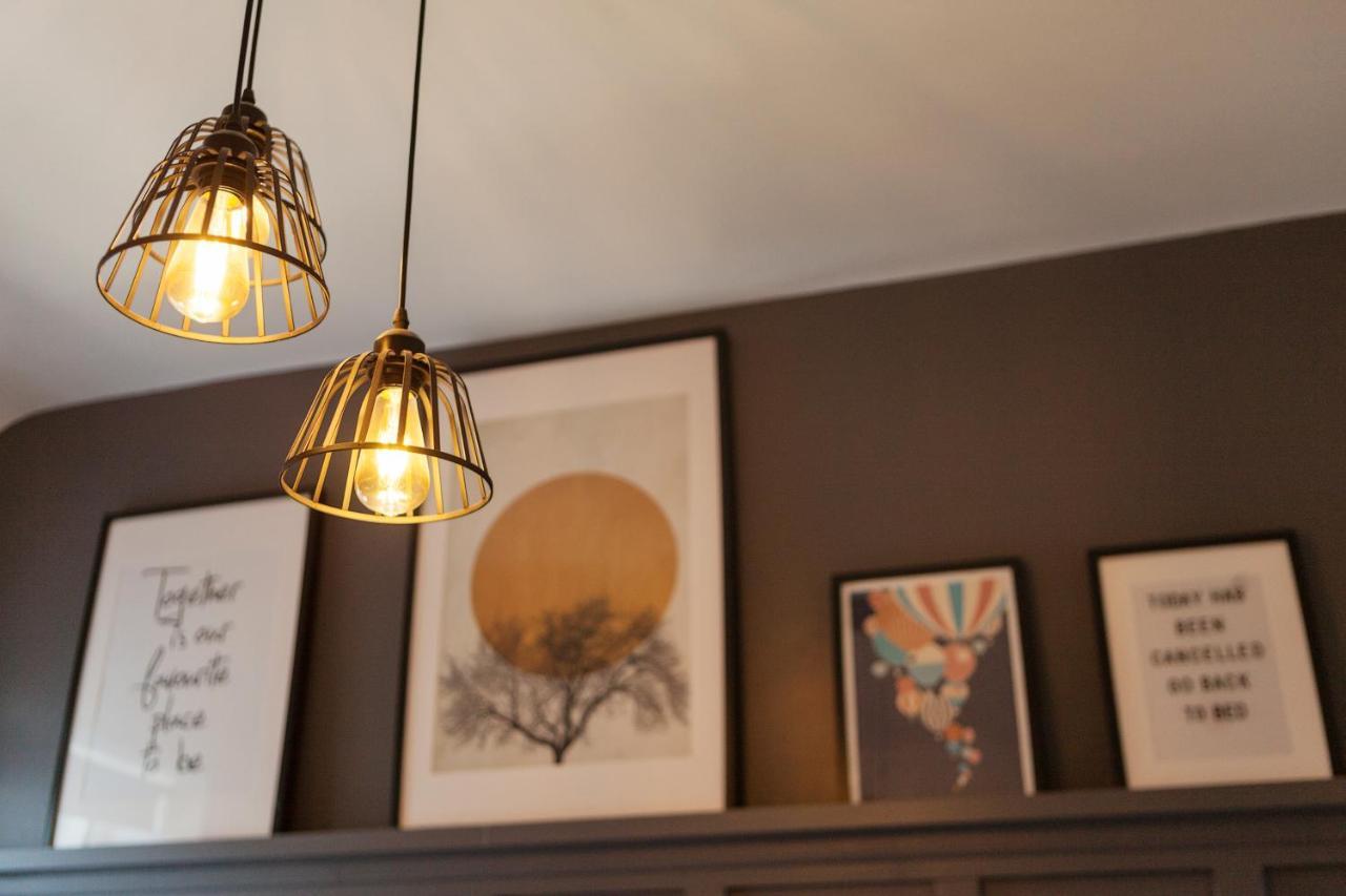 Macs Townhouse Dungarvan ดันการ์วัน ภายนอก รูปภาพ