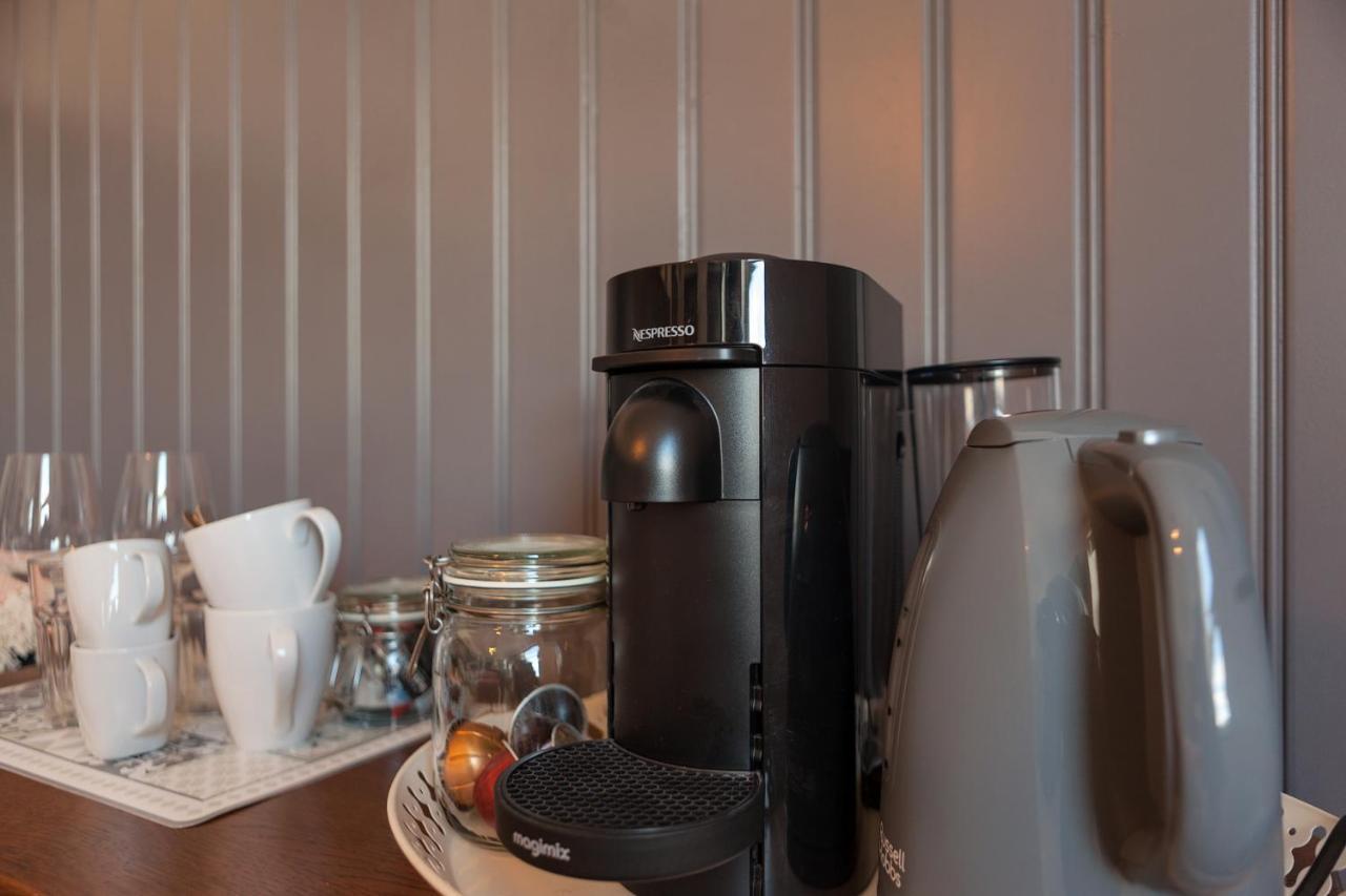 Macs Townhouse Dungarvan ดันการ์วัน ภายนอก รูปภาพ