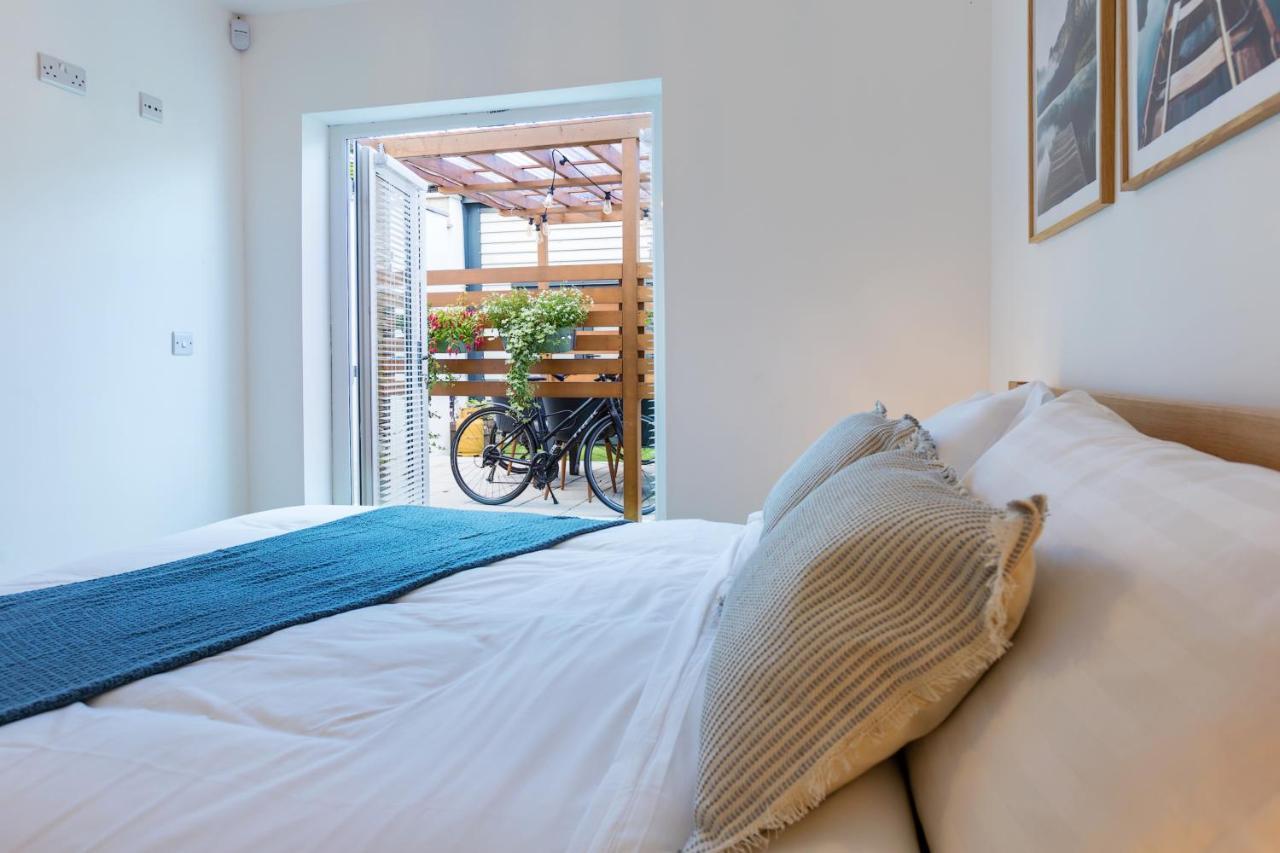 Macs Townhouse Dungarvan ดันการ์วัน ภายนอก รูปภาพ