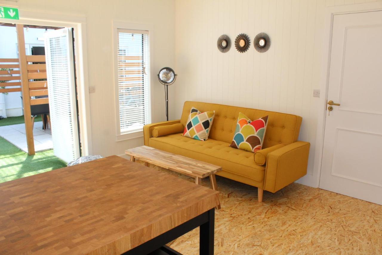 Macs Townhouse Dungarvan ดันการ์วัน ภายนอก รูปภาพ